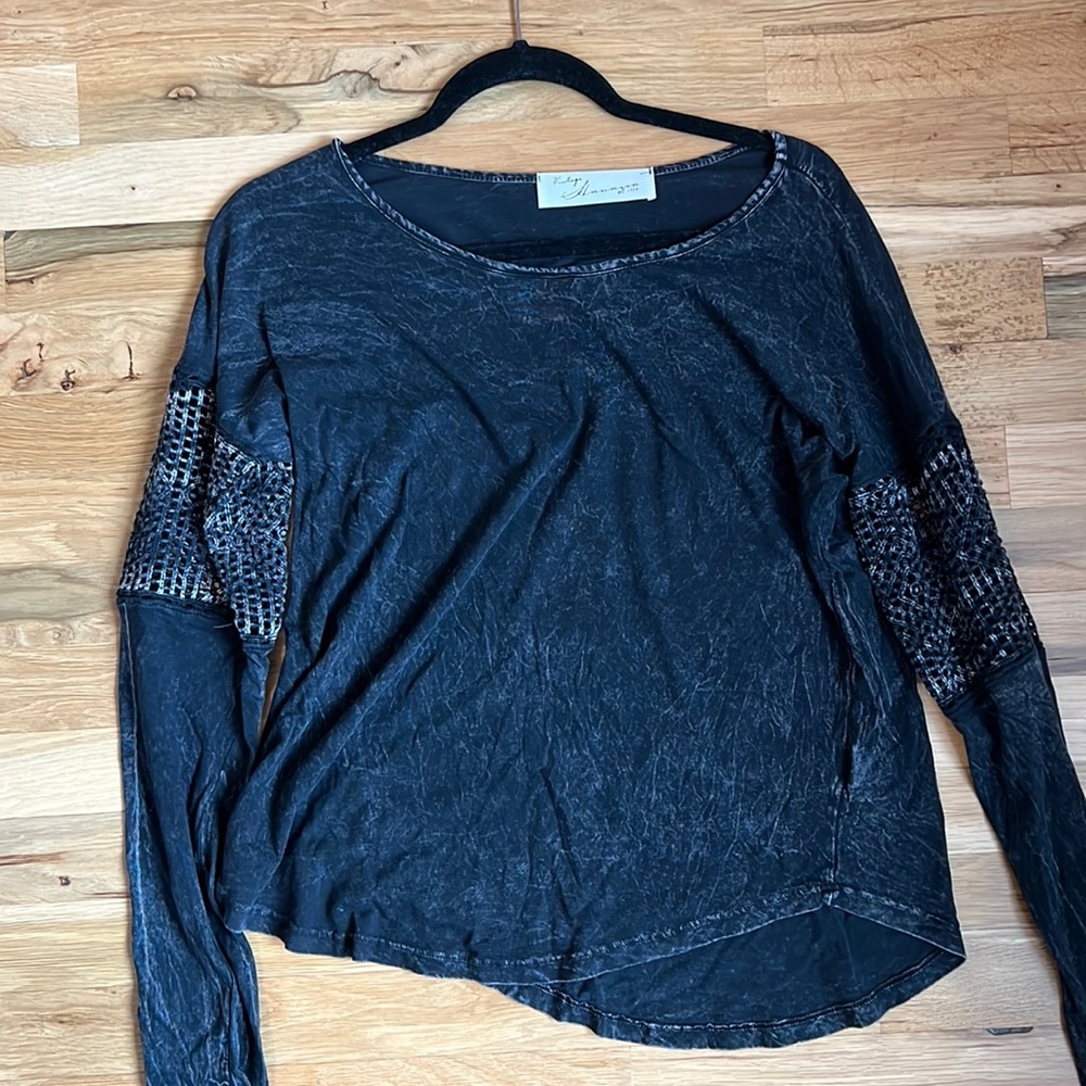 Vintage Havana top with sleeve detail